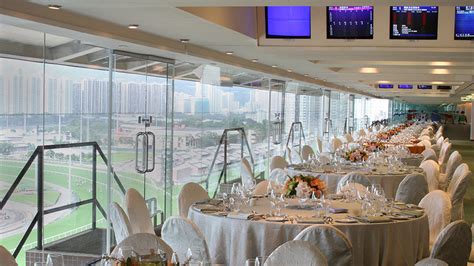 9個字中3個字|The Hong Kong Jockey Club